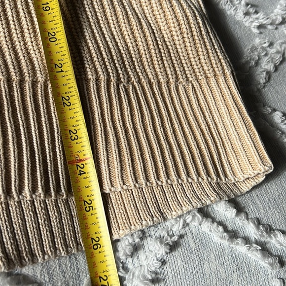 AERIE | 100% Cotton Chunky Knit V-Neck Sweater in Tan | Large - Picture 9 of 9